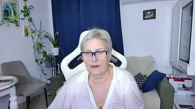 Selenna57 online show from April 15, 5:31 pm