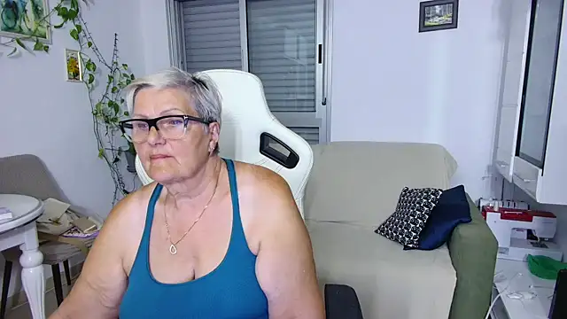 Selenna57 online show from May 28, 5:43 pm