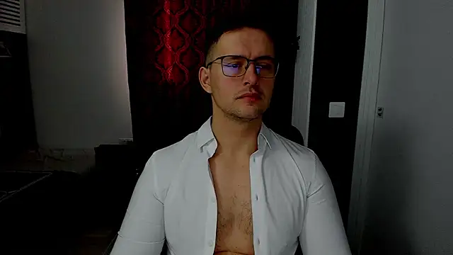 sexxymuscles4u online show from December 16, 8:52 am