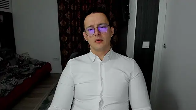 sexxymuscles4u online show from February 17, 12:34 pm