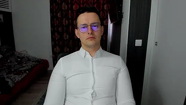 sexxymuscles4u online show from February 18, 8:54 am