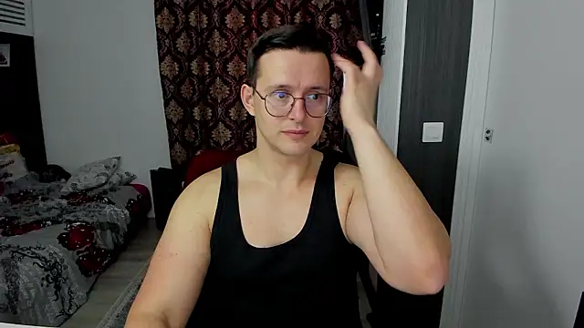 sexxymuscles4u online show from February 26, 12:04 pm