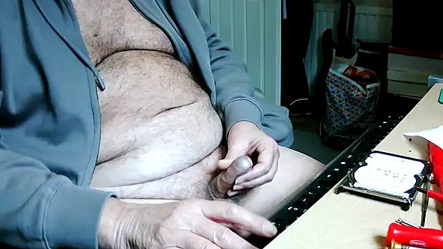 dirtyharry2022 online show from March 15, 1:29 pm