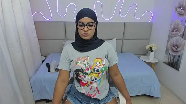 nashiira  online show from January 23, 7:18 pm