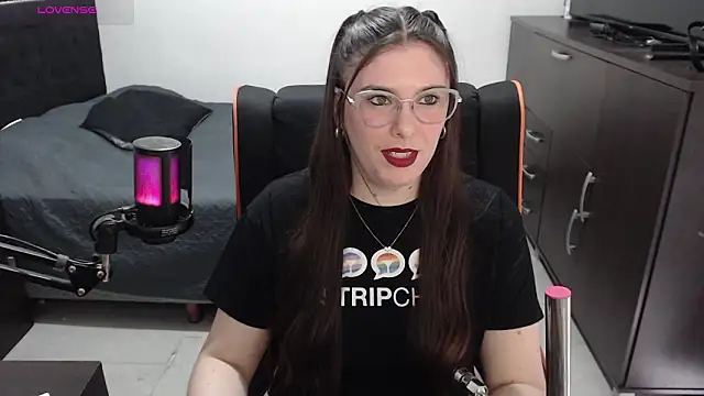 xxbbtaa online show from February 13, 8:05 pm