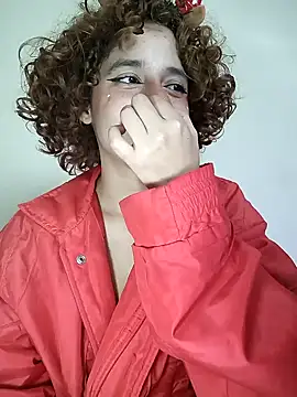 Snapshot of EmmaMelissa0521 chatting on December 13, 6:05 pm EmmaMelissa0521 online show from December 13, 6:05 pm