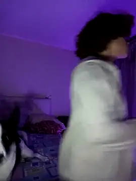 Snapshot of EmmaMelissa0521 chatting on December 24, 1:49 am EmmaMelissa0521 online show from December 24, 1:49 am