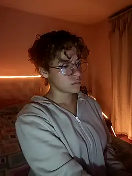 Snapshot of EmmaMelissa0521 chatting on January 14, 3:53 am EmmaMelissa0521 online show from January 14, 3:53 am