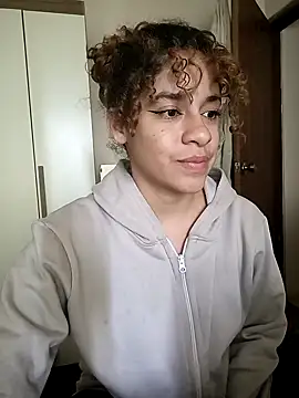 Snapshot of EmmaMelissa0521 chatting on February 9, 2:07 pm EmmaMelissa0521 online show from February 9, 2:07 pm