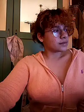 Snapshot of EmmaMelissa0521 chatting on September 10, 2:44 am EmmaMelissa0521 online show from September 10, 2:44 am