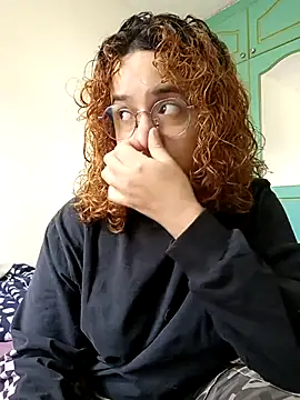 Snapshot of EmmaMelissa0521 chatting on October 7, 4:37 pm EmmaMelissa0521 online show from October 7, 4:37 pm