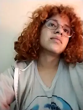 Snapshot of EmmaMelissa0521 chatting on November 23, 2:11 am EmmaMelissa0521 online show from November 23, 2:11 am