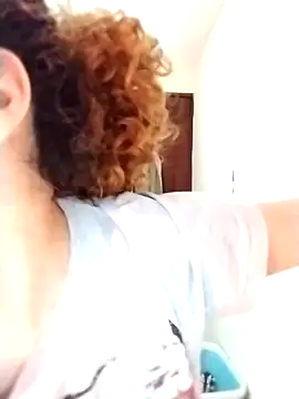 Snapshot of EmmaMelissa0521 chatting on November 30, 1:31 am EmmaMelissa0521 online show from November 30, 1:31 am