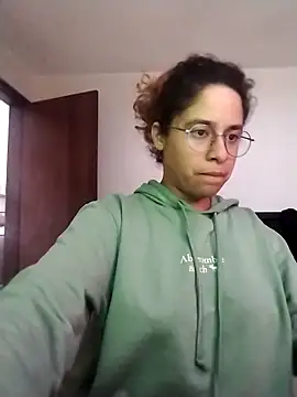 EmmaMelissa0521 online show from March 10, 8:14 pm