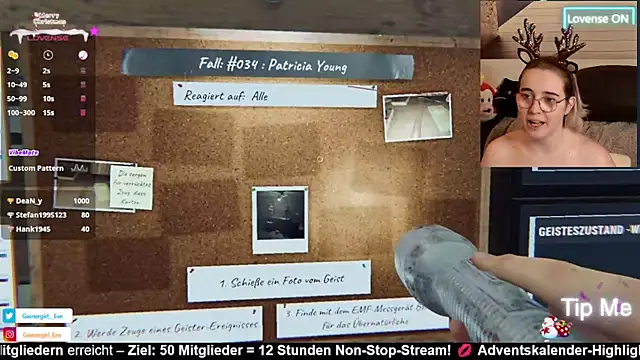 Snapshot of GamerGirl_Eve chatting on December 14, 10:39 pm GamerGirl Eve online show from December 14, 10:39 pm