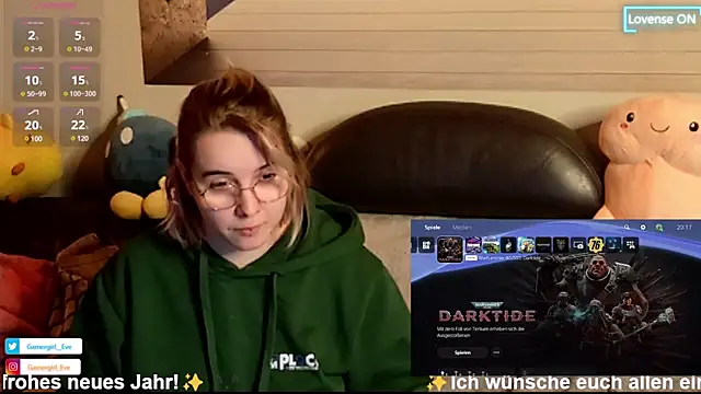 Snapshot of GamerGirl_Eve chatting on January 2, 7:18 pm GamerGirl Eve online show from January 2, 7:18 pm