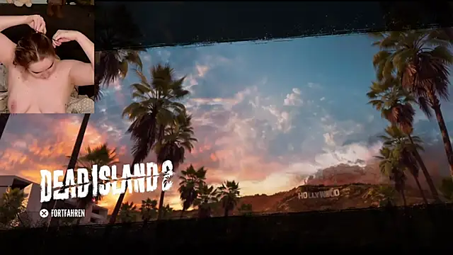 Snapshot of GamerGirl_Eve chatting on February 15, 7:06 pm GamerGirl Eve online show from February 15, 7:06 pm