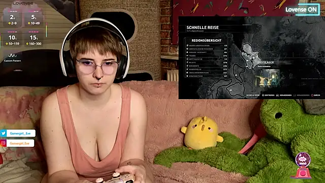 Snapshot of GamerGirl_Eve chatting on September 10, 7:47 pm GamerGirl Eve online show from September 10, 7:47 pm