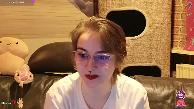 GamerGirl Eve online show from November 13, 7:24 pm