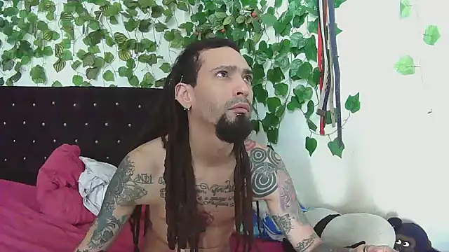 Snapshot of caribbeanlover1 chatting on December 12, 2:33 pm caribbeanlover1 online show from December 12, 2:33 pm
