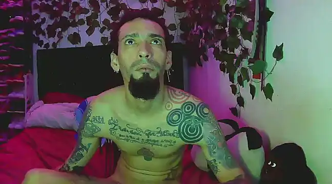 Snapshot of caribbeanlover1 chatting on December 25, 11:42 pm caribbeanlover1 online show from December 25, 11:42 pm