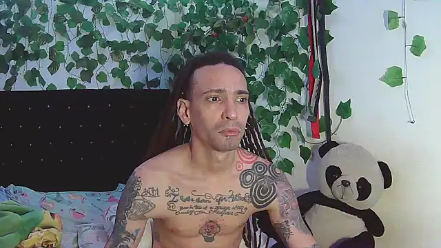 Snapshot of caribbeanlover1 chatting on January 9, 12:52 pm caribbeanlover1 online show from January 9, 12:52 pm