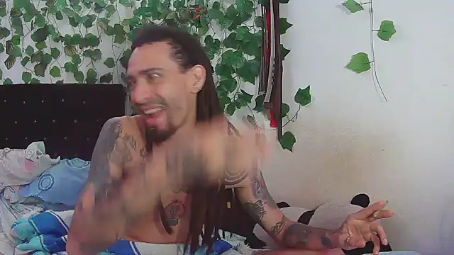 Snapshot of caribbeanlover1 chatting on February 4, 11:49 am caribbeanlover1 online show from February 4, 11:49 am