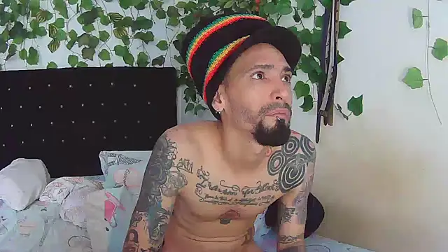 Snapshot of caribbeanlover1 chatting on March 18, 3:53 pm caribbeanlover1 online show from March 18, 3:53 pm