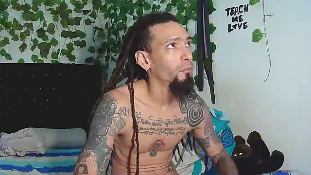 Snapshot of caribbeanlover1 chatting on October 10, 12:59 pm caribbeanlover1 online show from October 10, 12:59 pm
