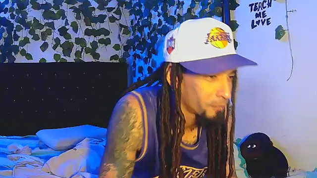 Snapshot of caribbeanlover1 chatting on October 12, 7:46 pm caribbeanlover1 online show from October 12, 7:46 pm