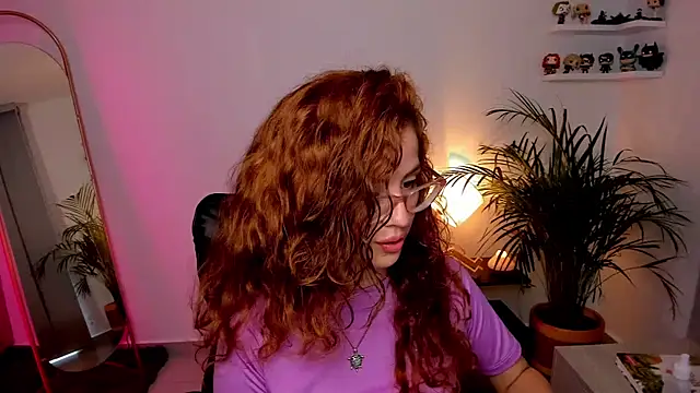 Cassandra Caiin online show from February 2, 9:45 pm