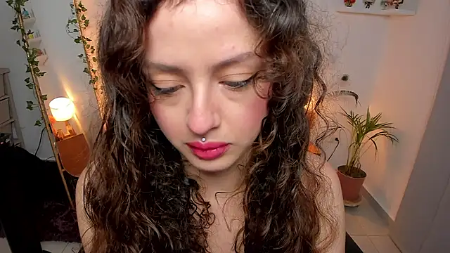Cassandra Caiin online show from June 24, 1:26 am