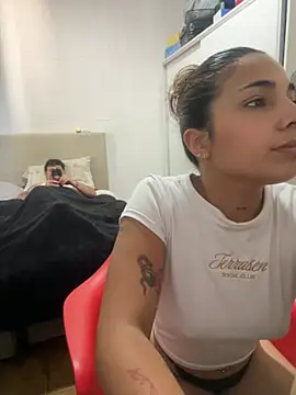 Snapshot of Athenabye chatting on November 15, 2:24 pm Athenabye online show from November 15, 2:24 pm