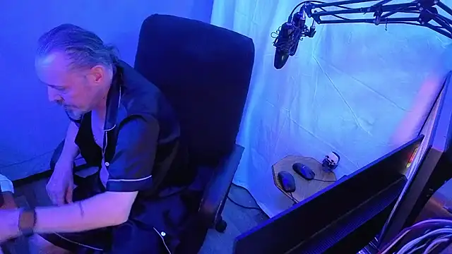 Richy  Rich  online show from April 10, 12:49 am