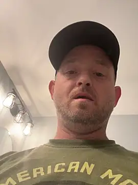 smokeymt420 online show from April 6, 10:44 pm