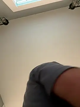 smokeymt420 online show from April 12, 9:42 pm