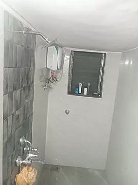 SimplyKarthik09 online show from December 14, 3:06 pm