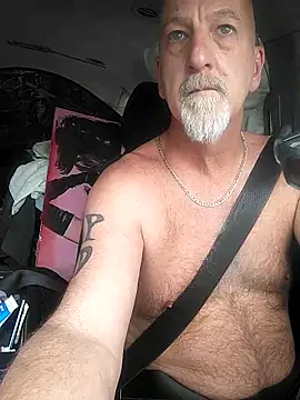 Yankeedave420 online show from May 16, 7:34 pm