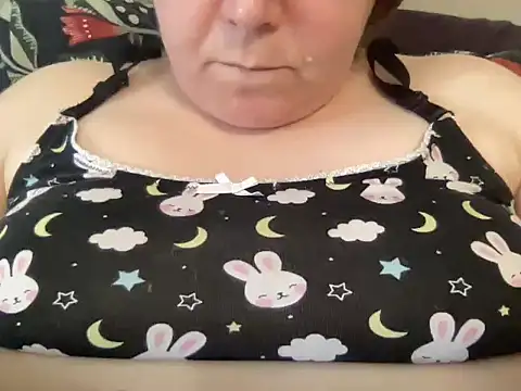 Snapshot of ParisNova chatting on January 23, 4:59 pm ParisNova online show from January 23, 4:59 pm