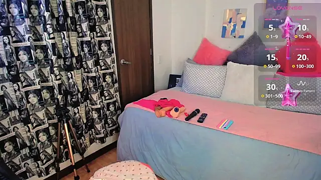 natahottt online show from February 8, 8:31 am