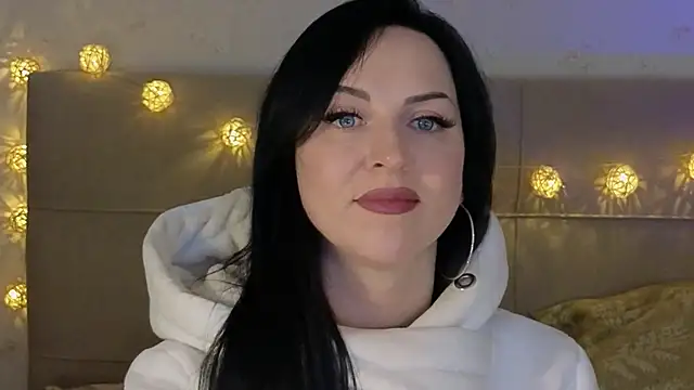 lily conor online show from December 19, 4:57 pm