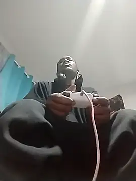 Snapshot of Makeyoucumallover chatting on October 31, 6:03 am Makeyoucumallover online show from October 31, 6:03 am