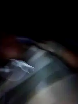 Snapshot of cachondo1610 chatting on February 24, 3:02 am cachondo1610 online show from February 24, 3:02 am