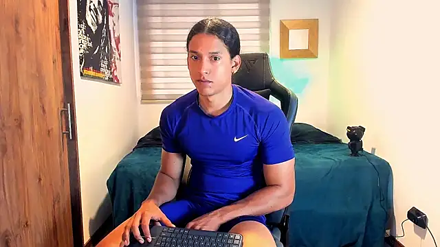 Liam V online show from January 24, 12:10 pm