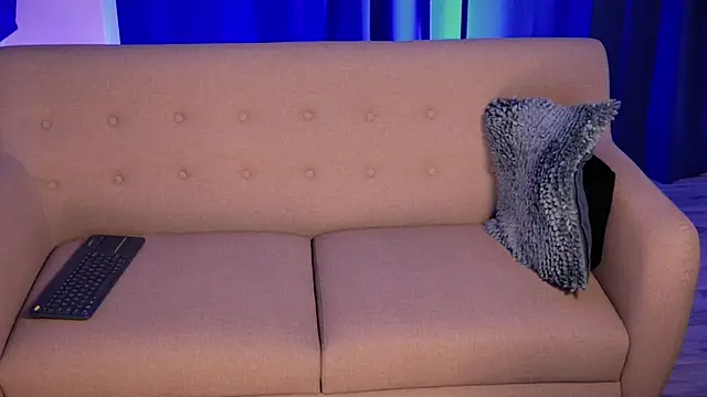 Liam V online show from September 30, 2:38 am