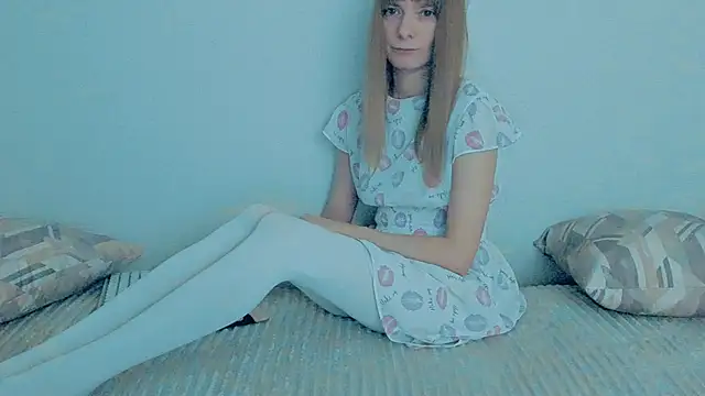 Snapshot of YourCaramel chatting on November 4, 3:38 am YourCaramel online show from November 4, 3:38 am