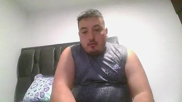 Snapshot of antonycruz chatting on December 29, 4:16 am antonycruz online show from December 29, 4:16 am