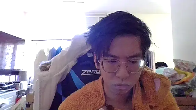 Snapshot of charlie_xdd chatting on January 11, 6:14 am charlie xdd online show from January 11, 6:14 am