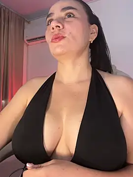 Snapshot of MeganDupont chatting on June 30, 1:56 pm MeganDupont online show from June 30, 1:56 pm