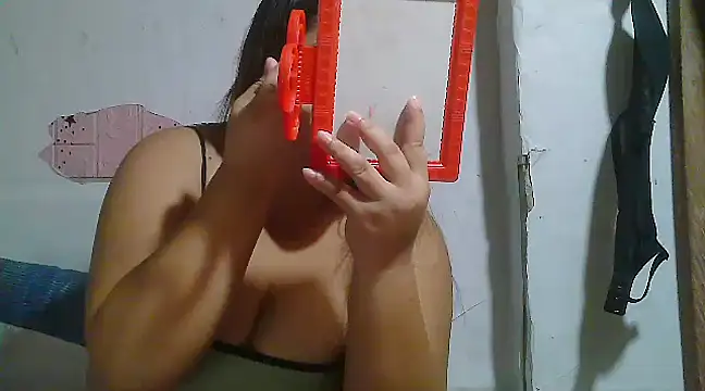 Creamsweetpussy28 online show from January 31, 9:48 pm